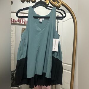 Athleta Women's Tank Top - Teal and Black